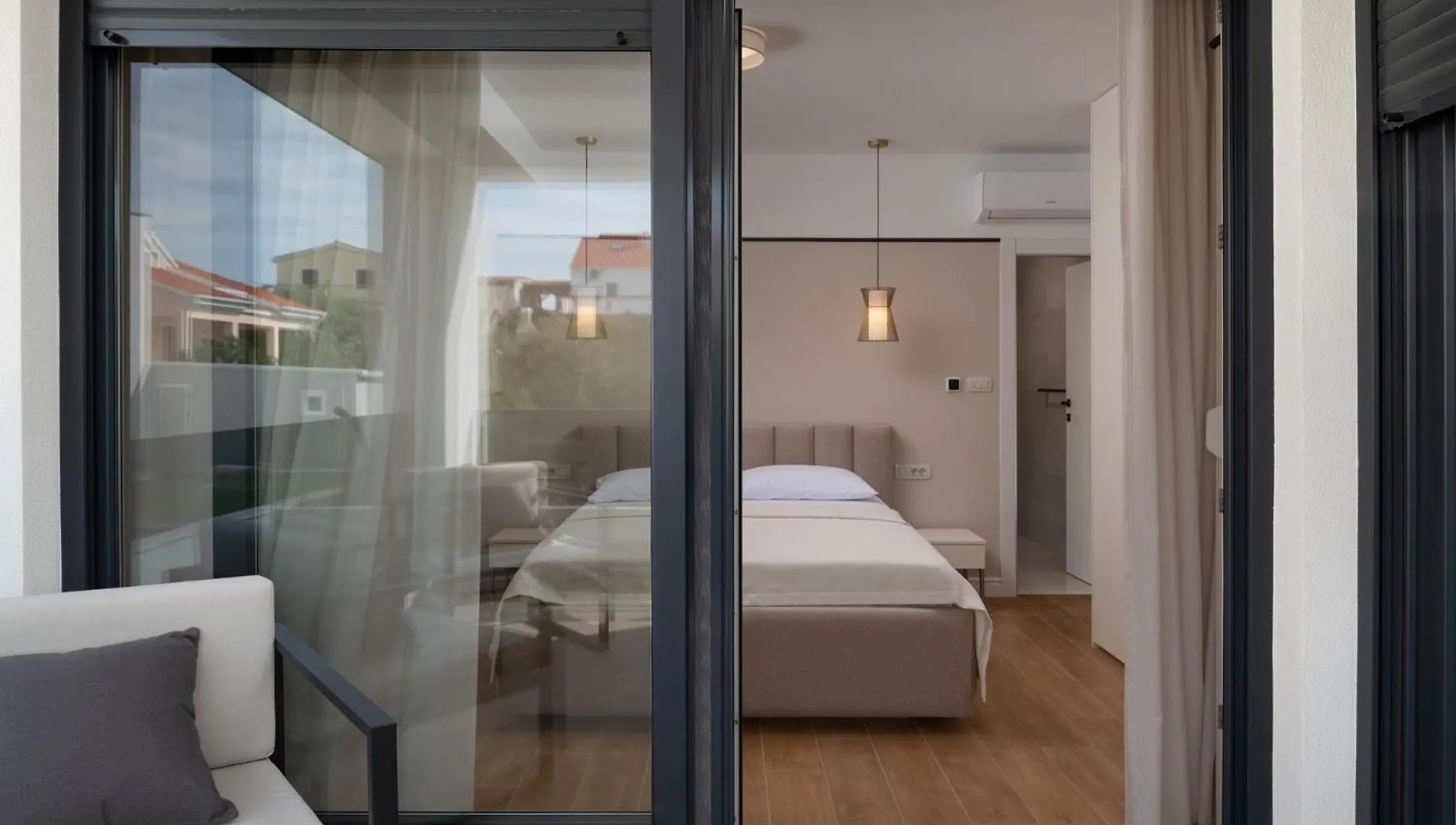 Villa Bellatrix 1 & 2 - Two Heated Pools & Jacuzzi Vrsi 0*,  Croatia