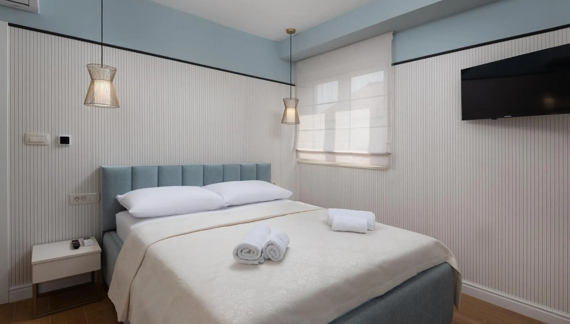 Villa Bellatrix 1 & 2 - Two Heated Pools & Jacuzzi Vrsi
