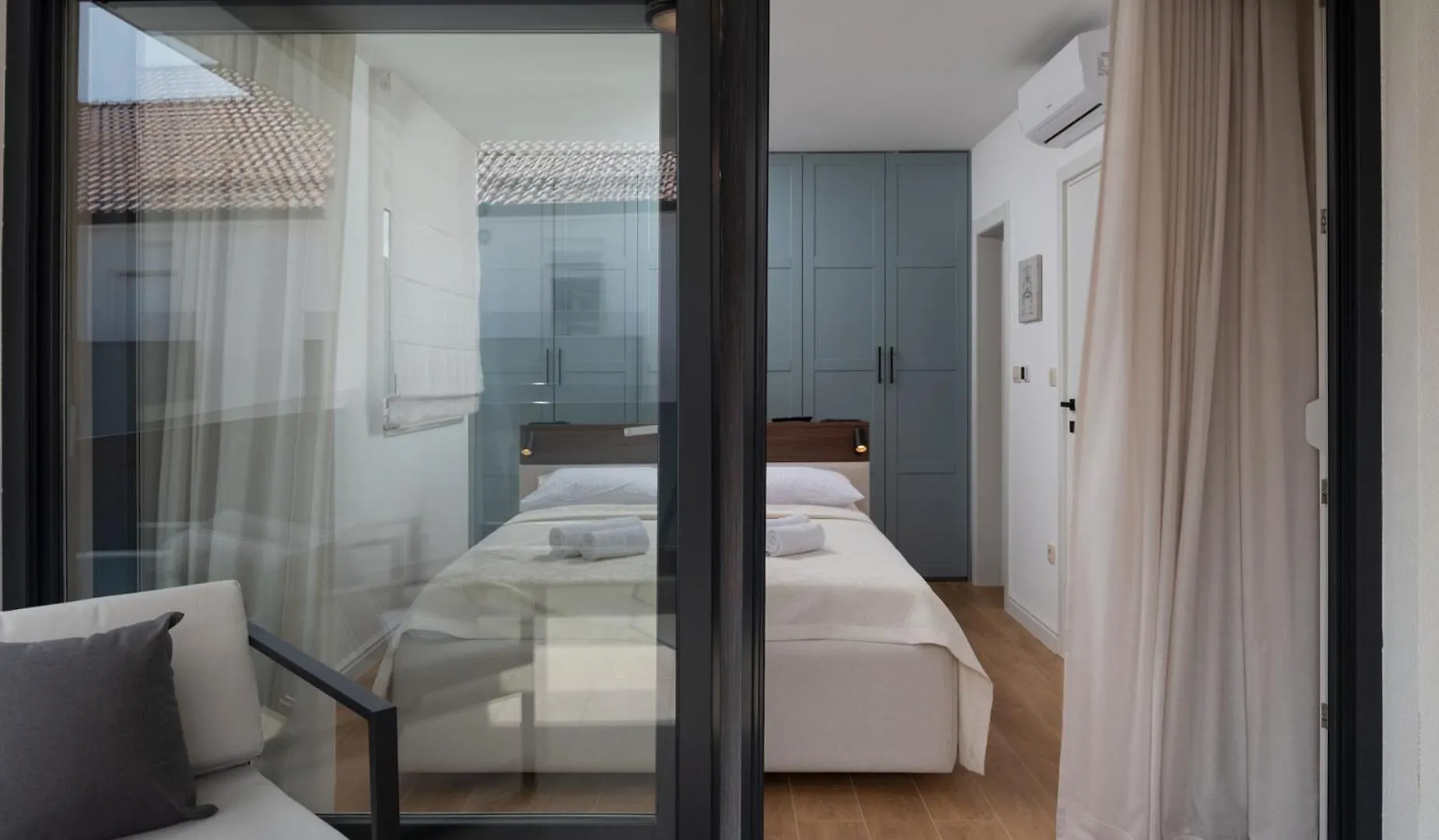 Villa Bellatrix 1 & 2 - Two Heated Pools & Jacuzzi Vrsi