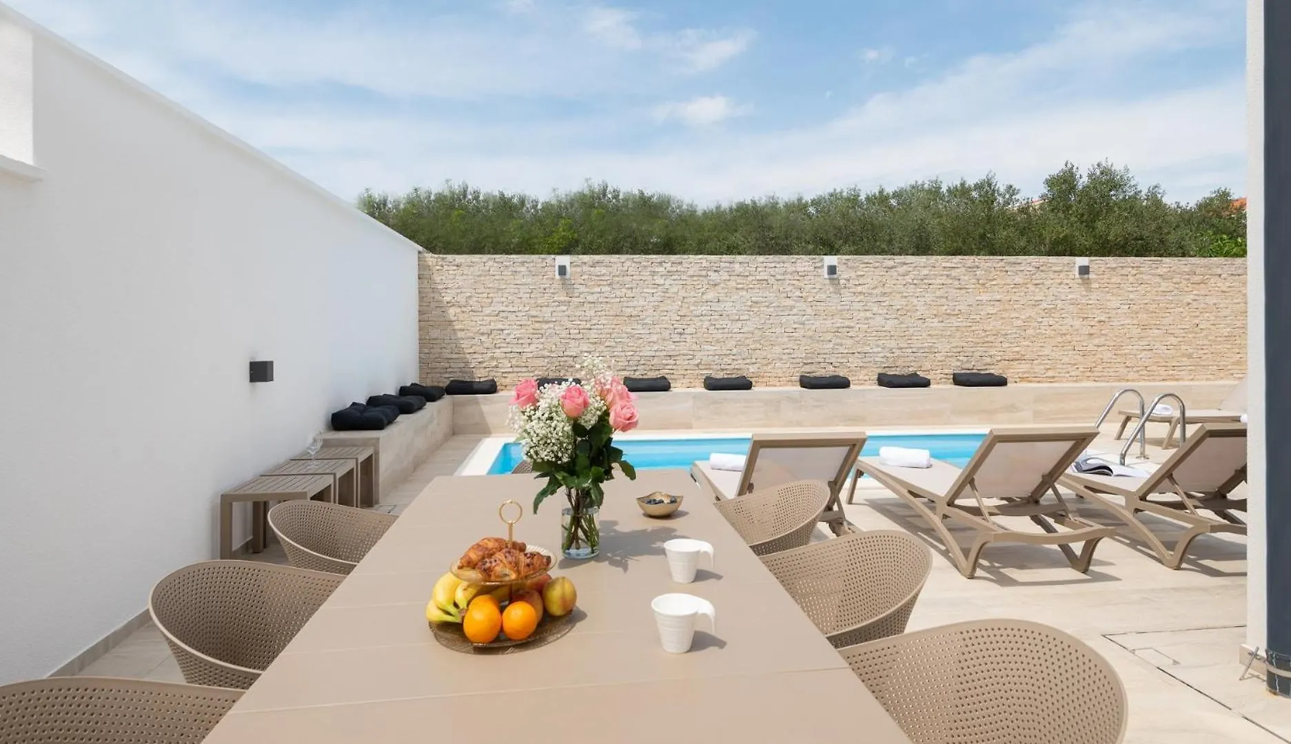 Villa Bellatrix 1 & 2 - Two Heated Pools & Jacuzzi Vrsi